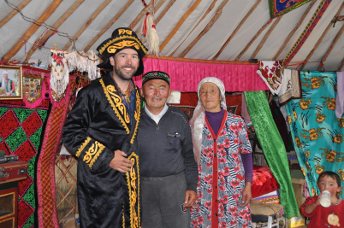 inside_kazakh_ger_visit_nomadic_family2
