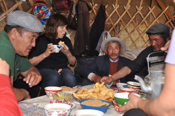 inside_kazakh_ger_visit_nomadic_family5