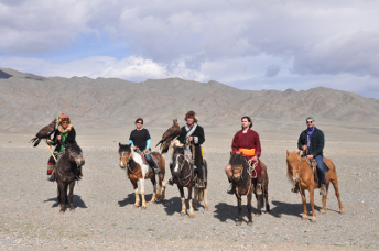 the_golden_eagle_hunting_tours_in_altai_tavan_bogd2