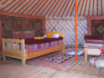 altai_peaks_ger_camp