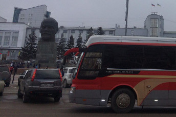 RENT_BUS_MONGOLIA_DRIVER_BOLDBAATAR2