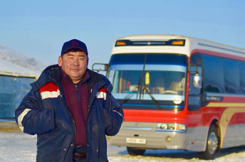 travel_western_mongolia_rental_japanese_jeep