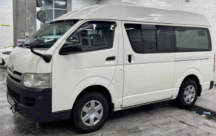 RENTAL_CAR_TOYOTA_hiace