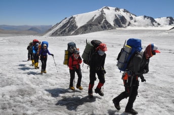 ALTAI-TAVAN-BOGD-TRAVEL-SPOT