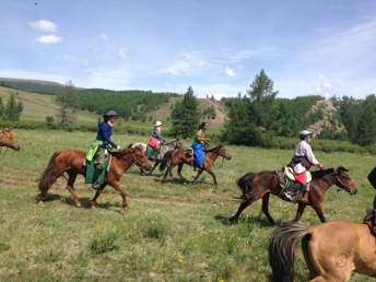 HORSETREKKING_to_GOBIDESERT-EIGHTLAKE