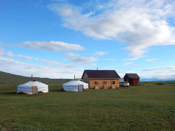 travel_to_mongolia