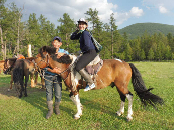 HORSERIDINGTRAILSINMONGOLIA