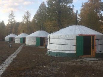KHUVSGUL-MON-TRAVEL-dalai-TOURIST-CAMP